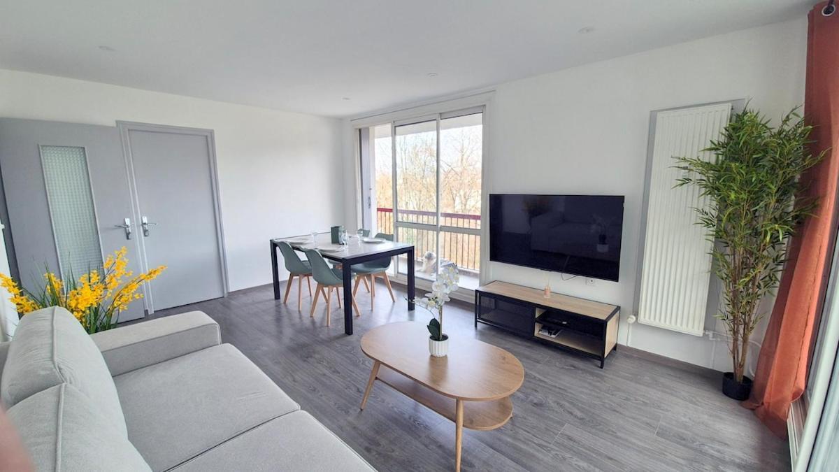 Appartement Spacieux & Paisible Meythet Esterno foto